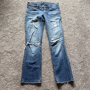 Stylish Blue Distressed Women Jeans